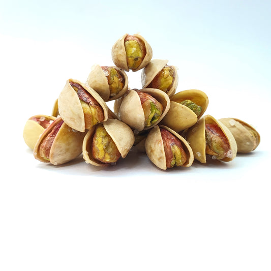 فستق مملح بالبحر